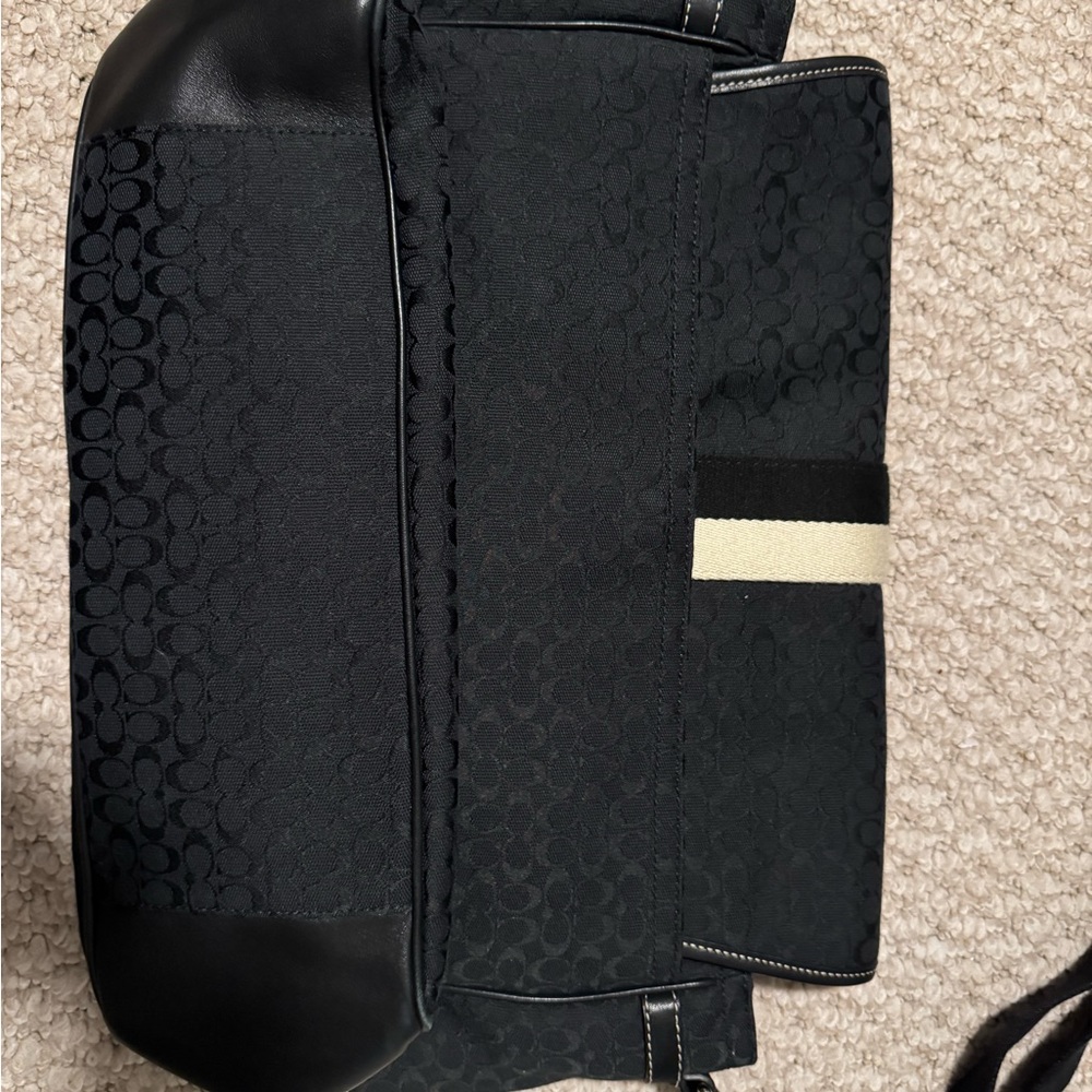 Coach Black and Cream Messenger Bag with Flap Closure - Picture 2 of 2